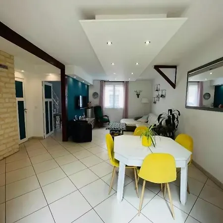 Bed & Breakfast Douce Maison De Ville